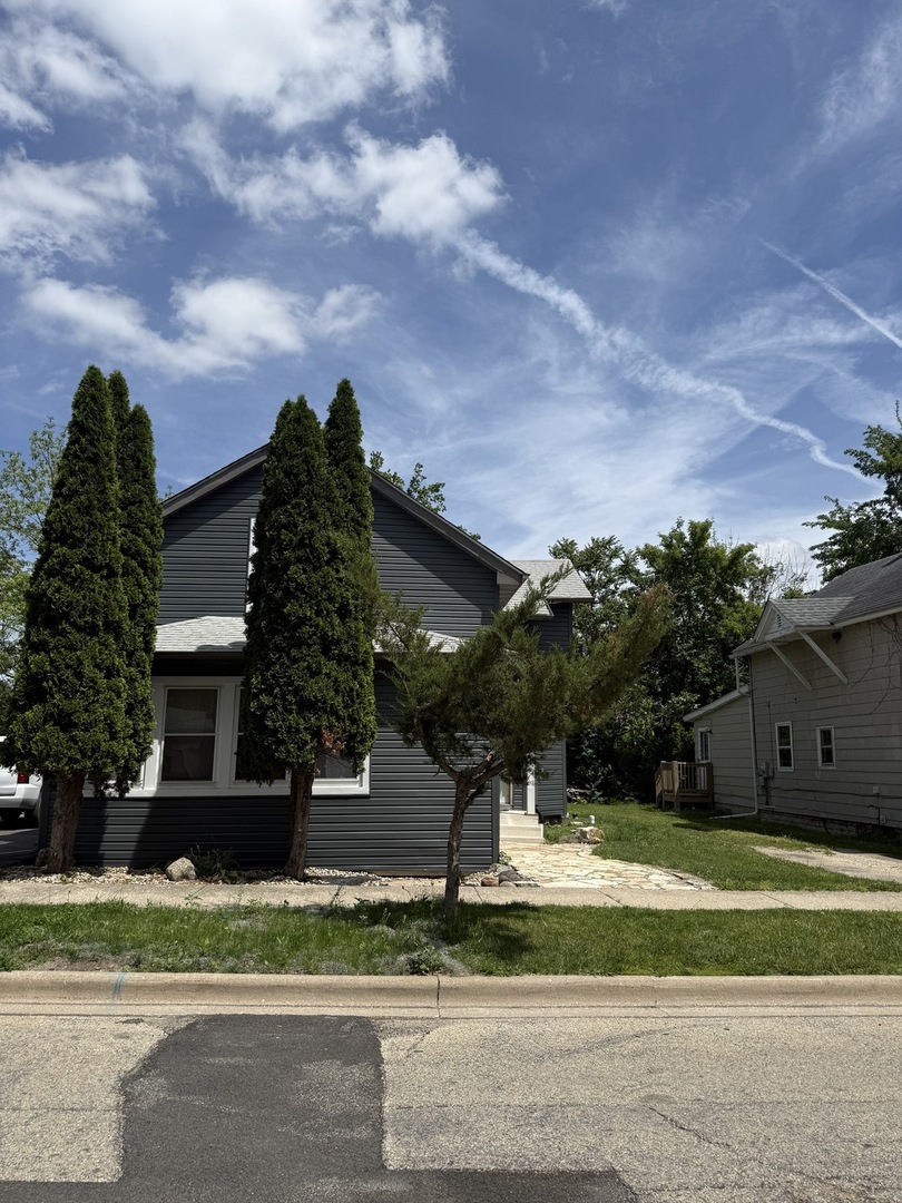 204 Iowa Avenue
