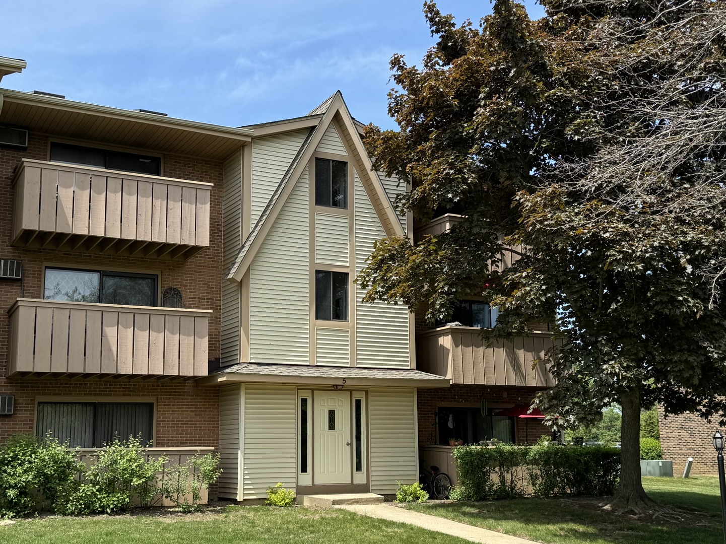 5 Cedar Court