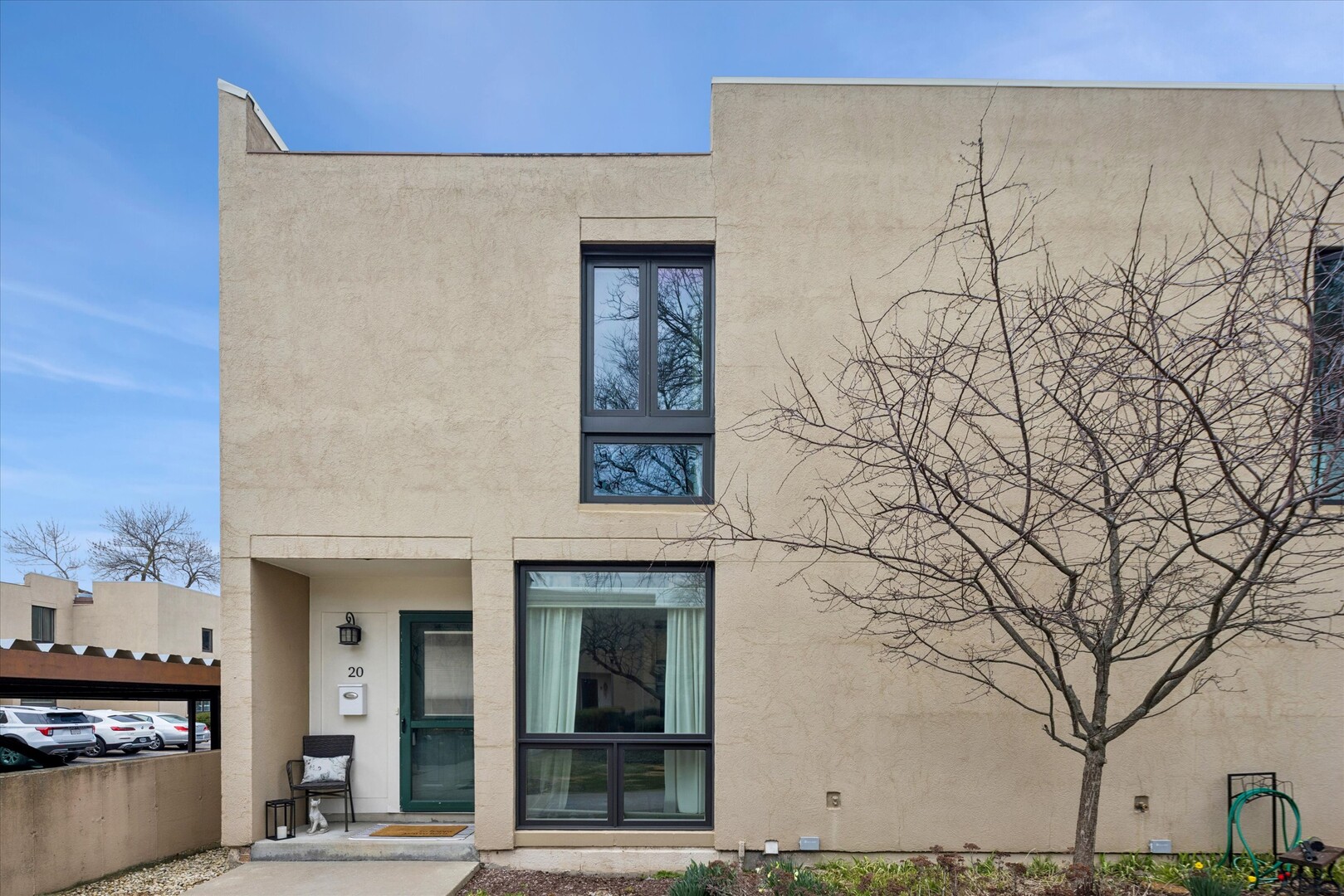 20 Oak Tree Court