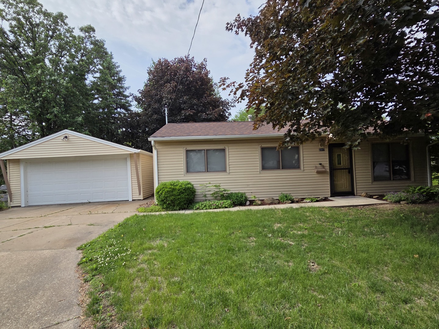 2317 23rd Street Court