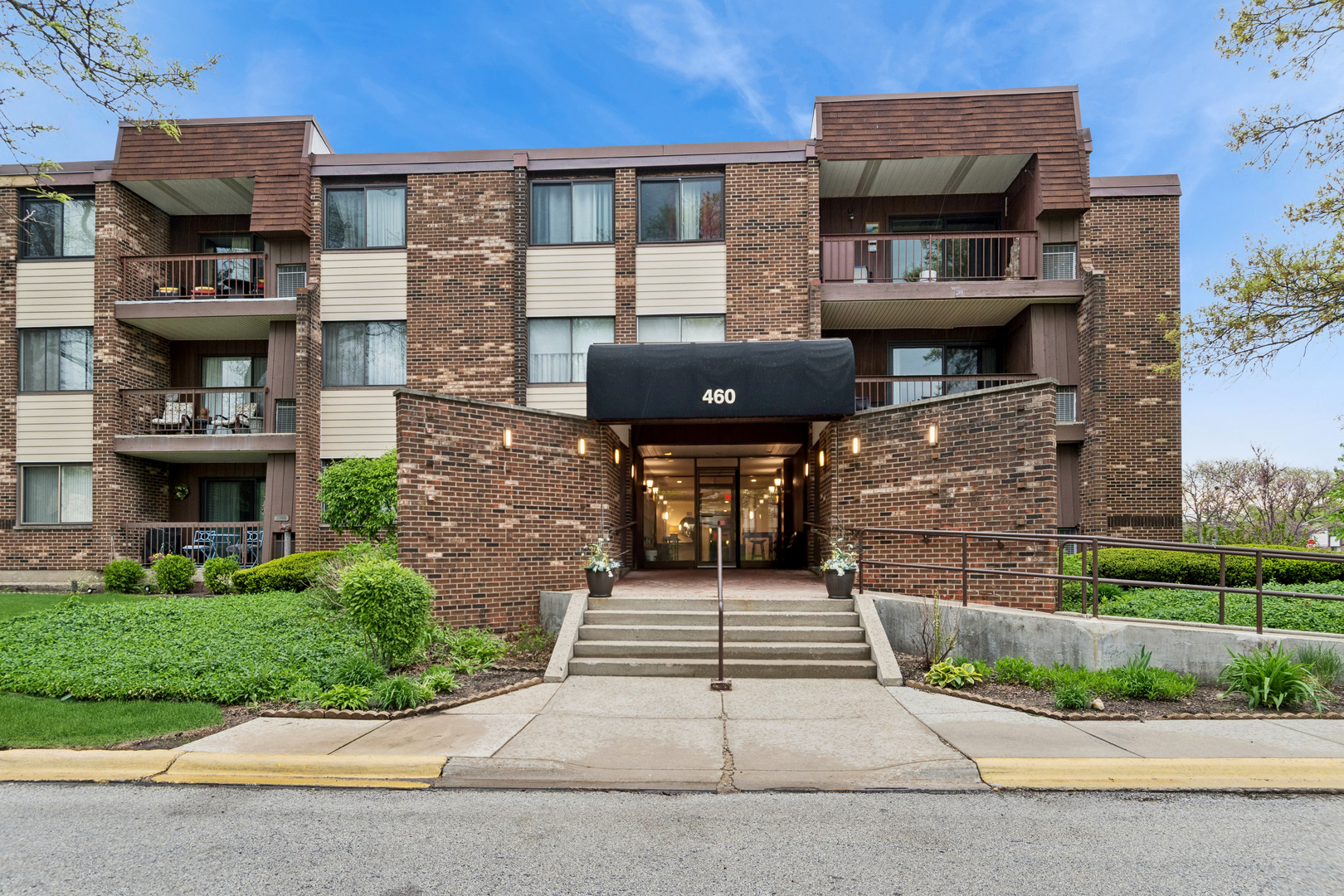 460 Raintree Court