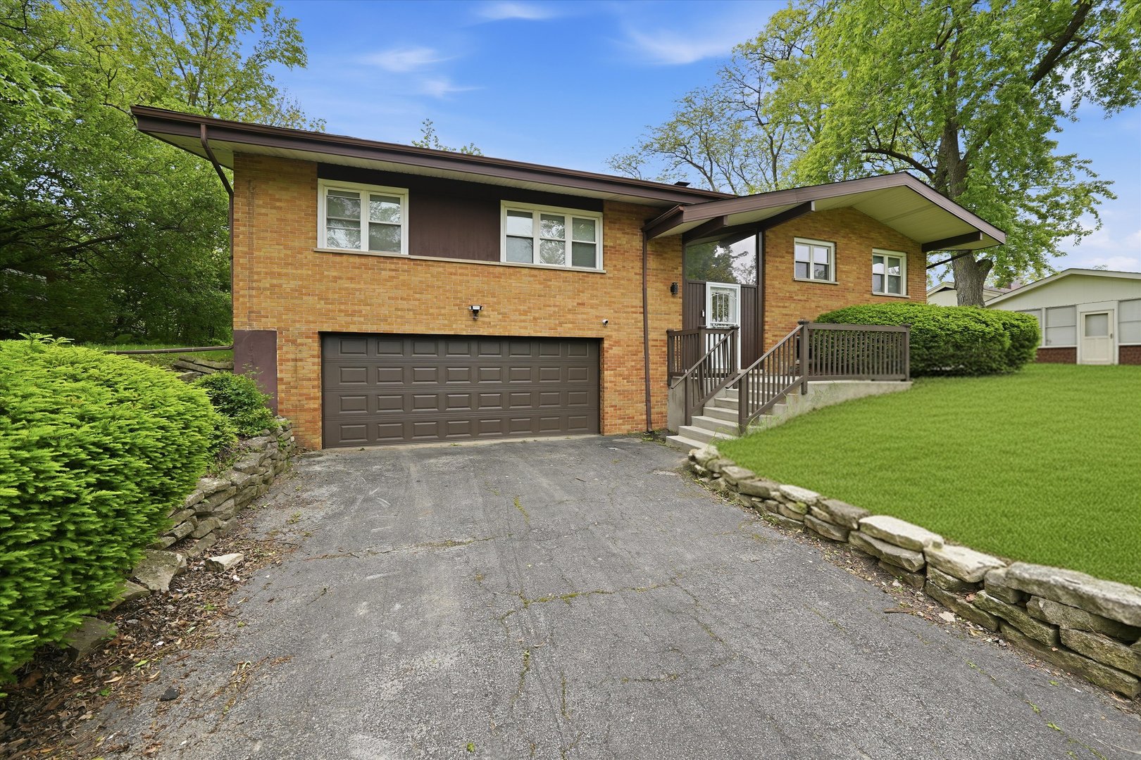 2747 Perry Road