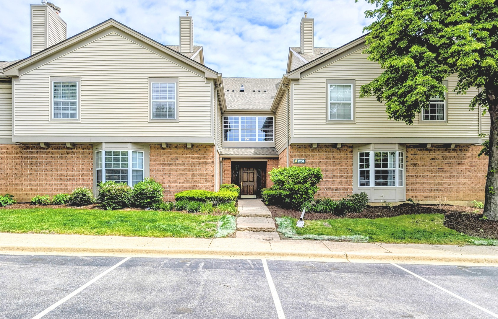 1751 Sleepy Hollow Court