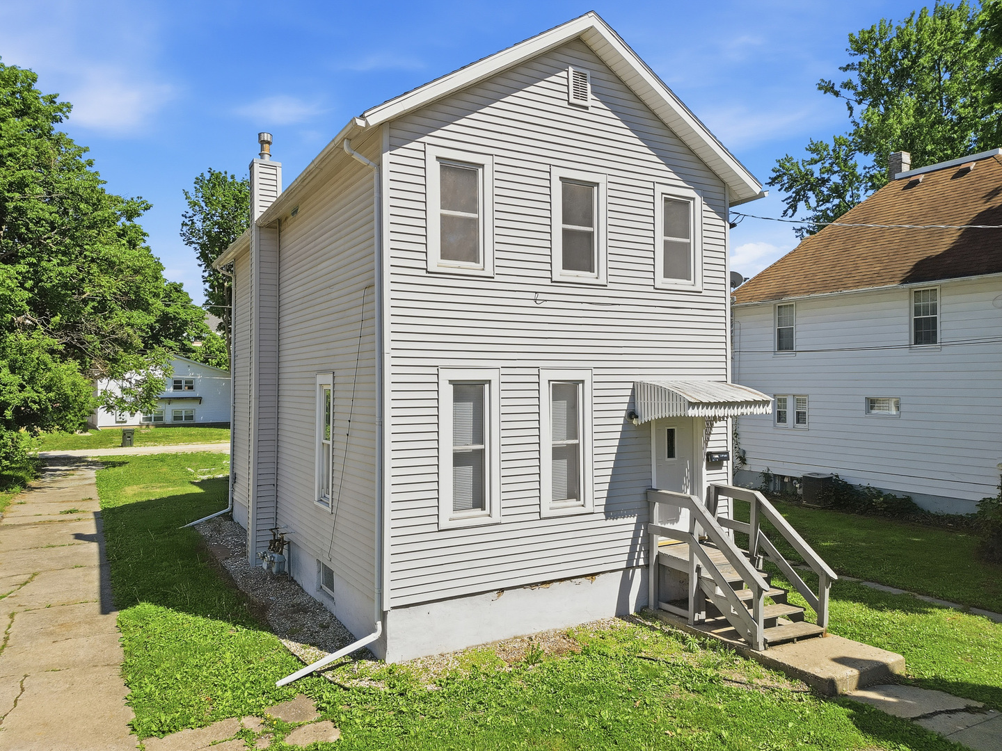 606 Avenue C