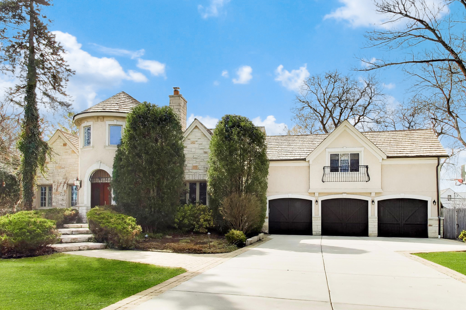 1414 Canterbury Lane