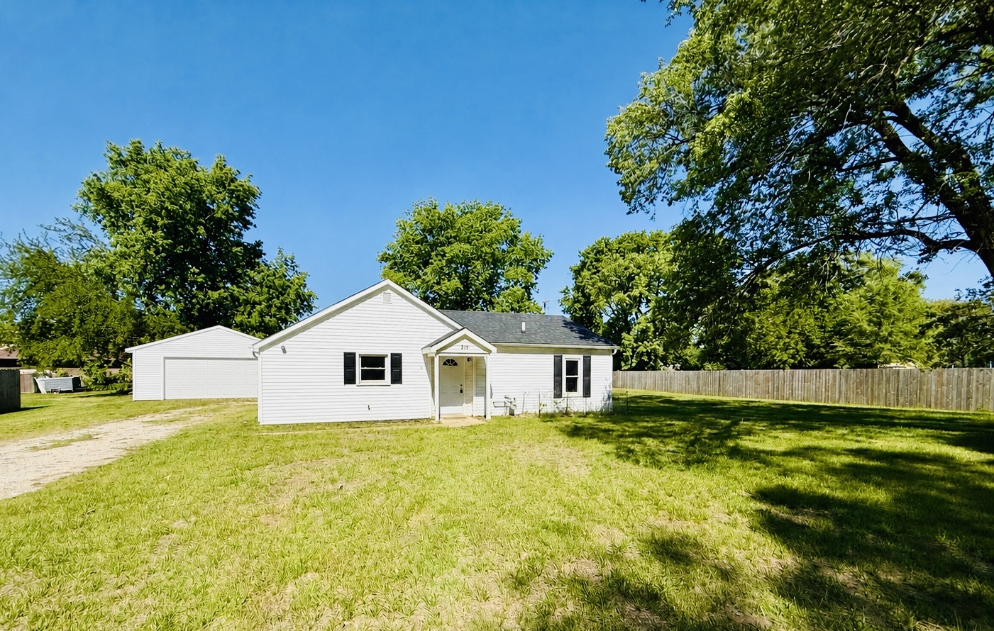 715 8th Street