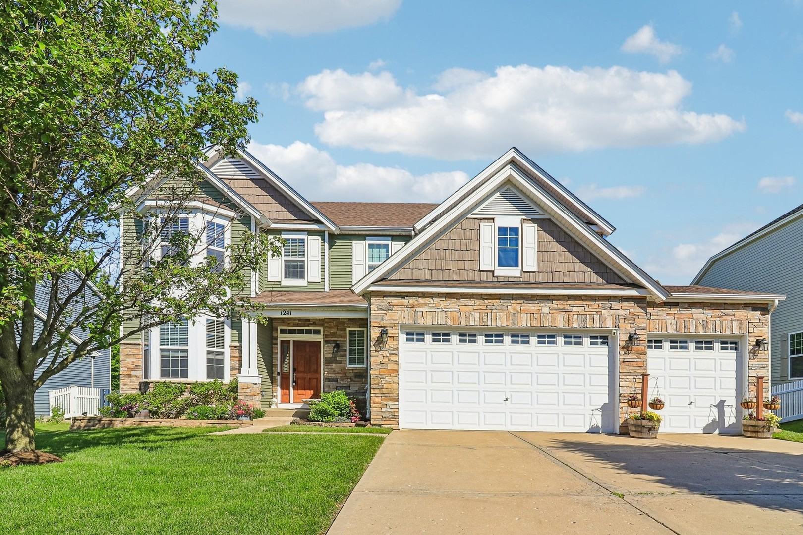1241 Bradford Lane