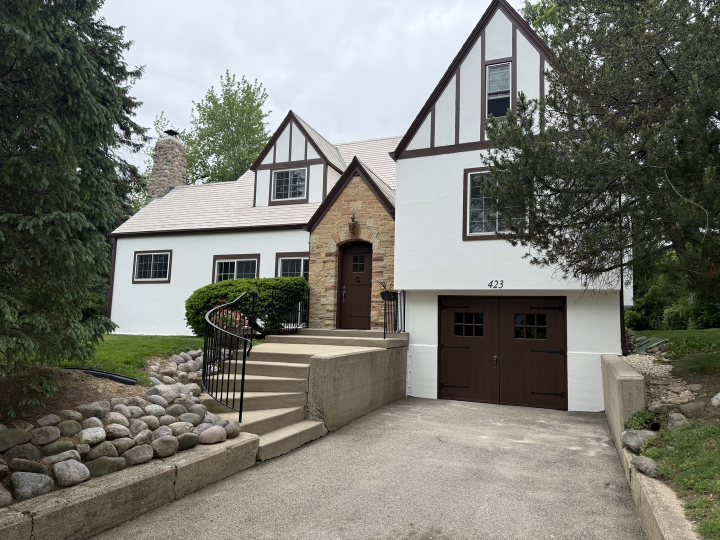 423 Winsor Drive