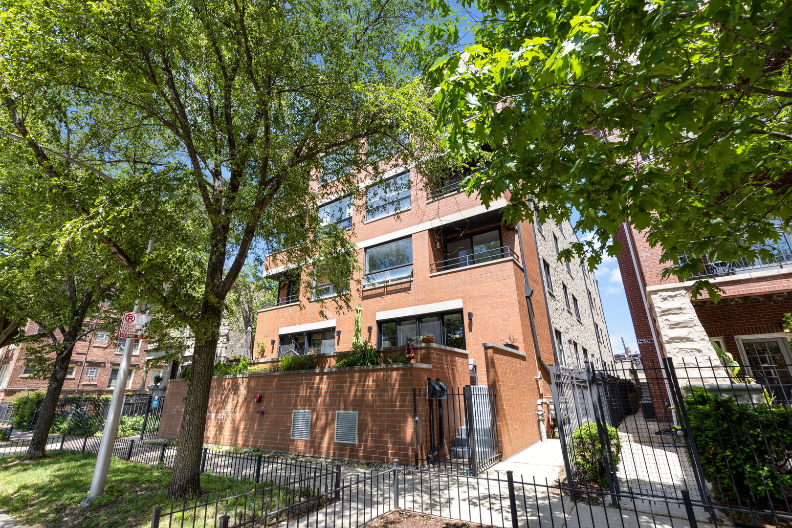 934 Cuyler Avenue