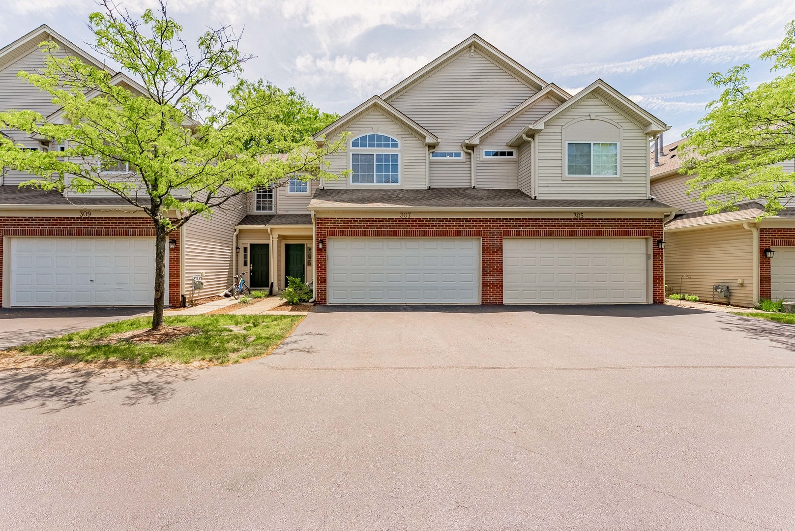 307 Abington Woods Drive