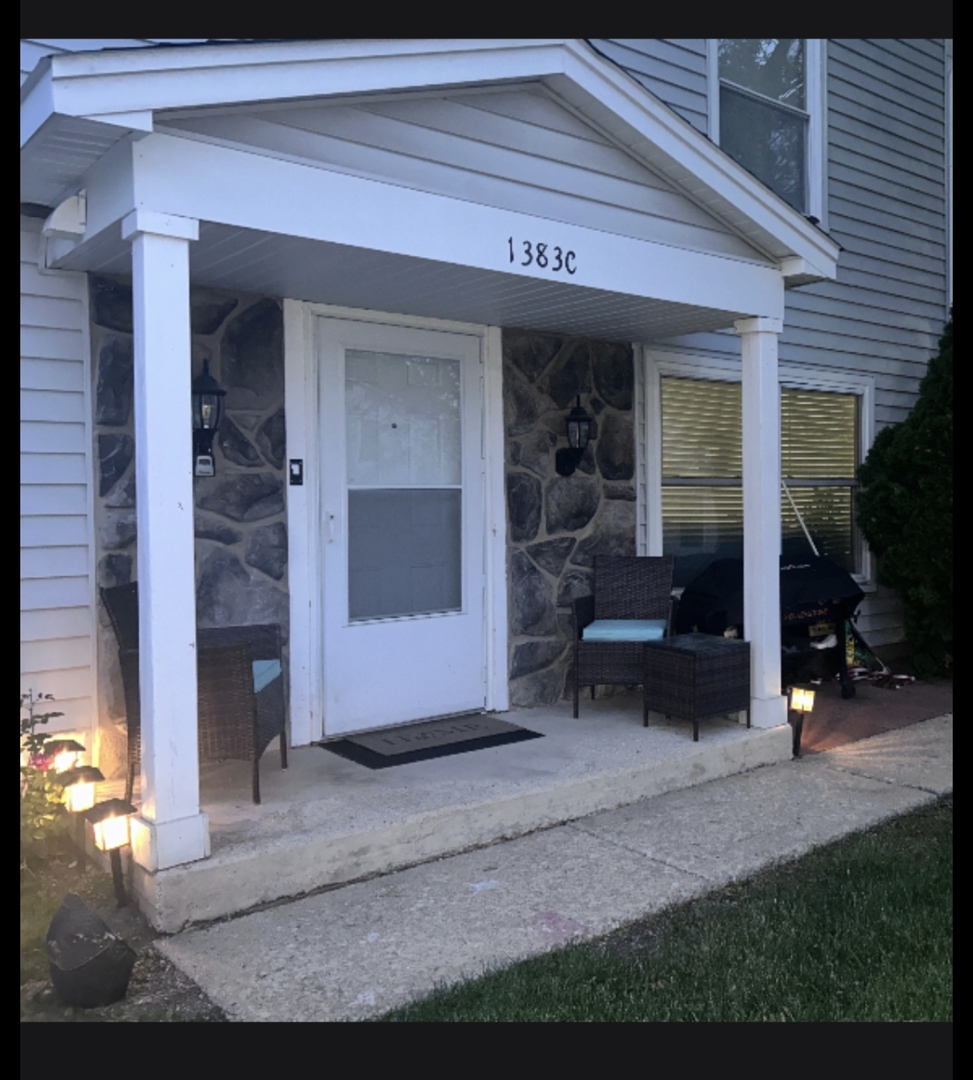 1383 GLEN Circle
