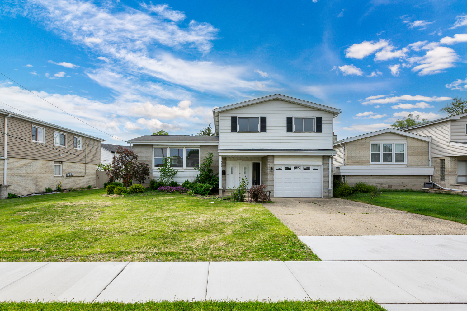 9804 Lauren Lane