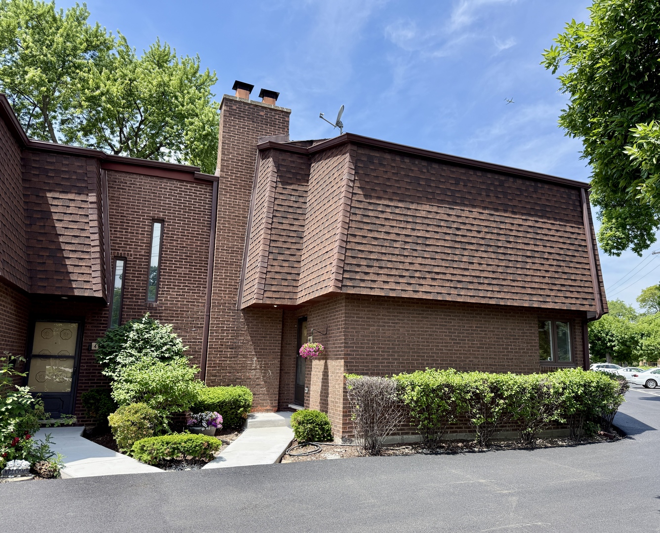 414 Dee Road