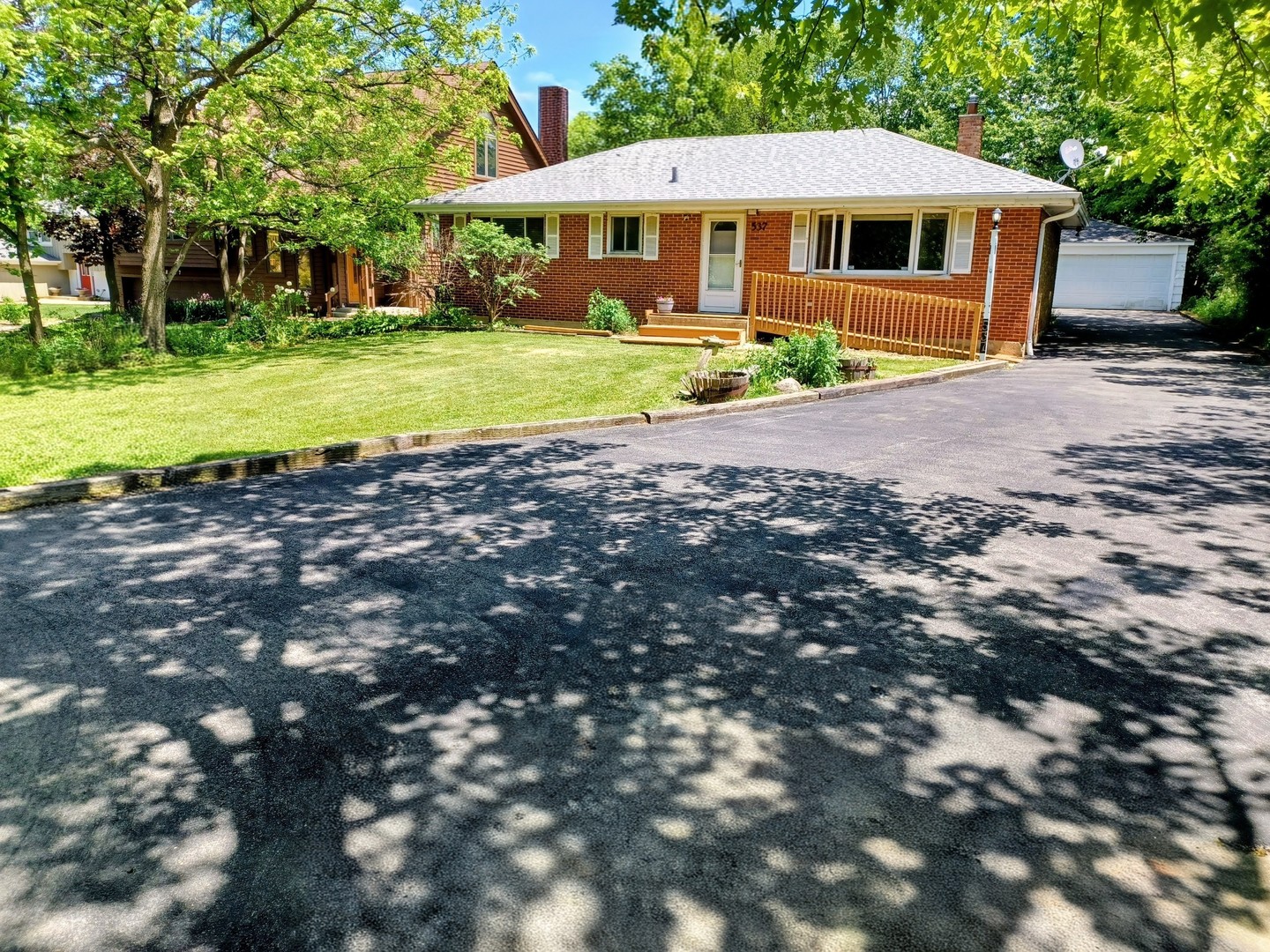N537 Sunset Avenue
