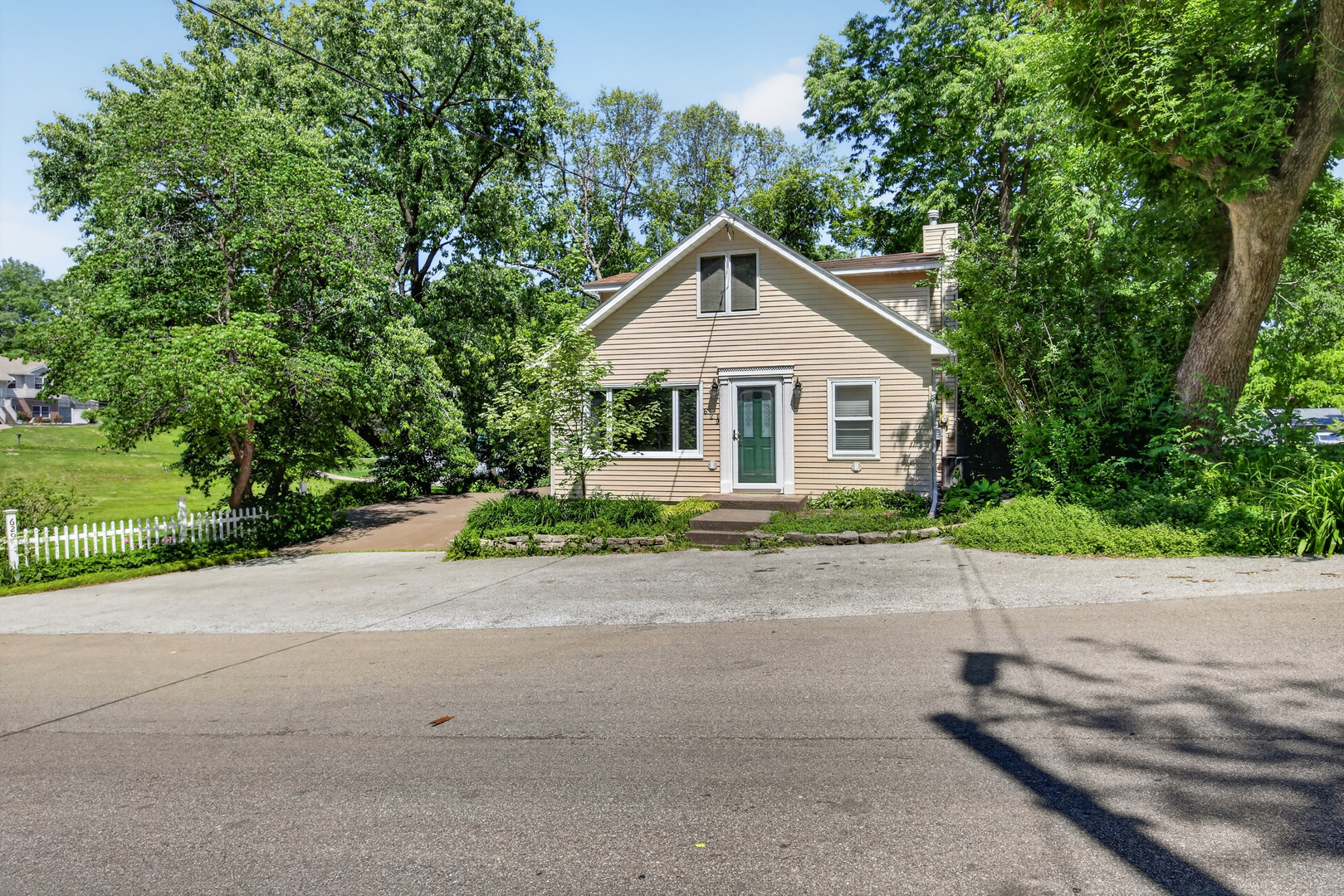629 3rd Street