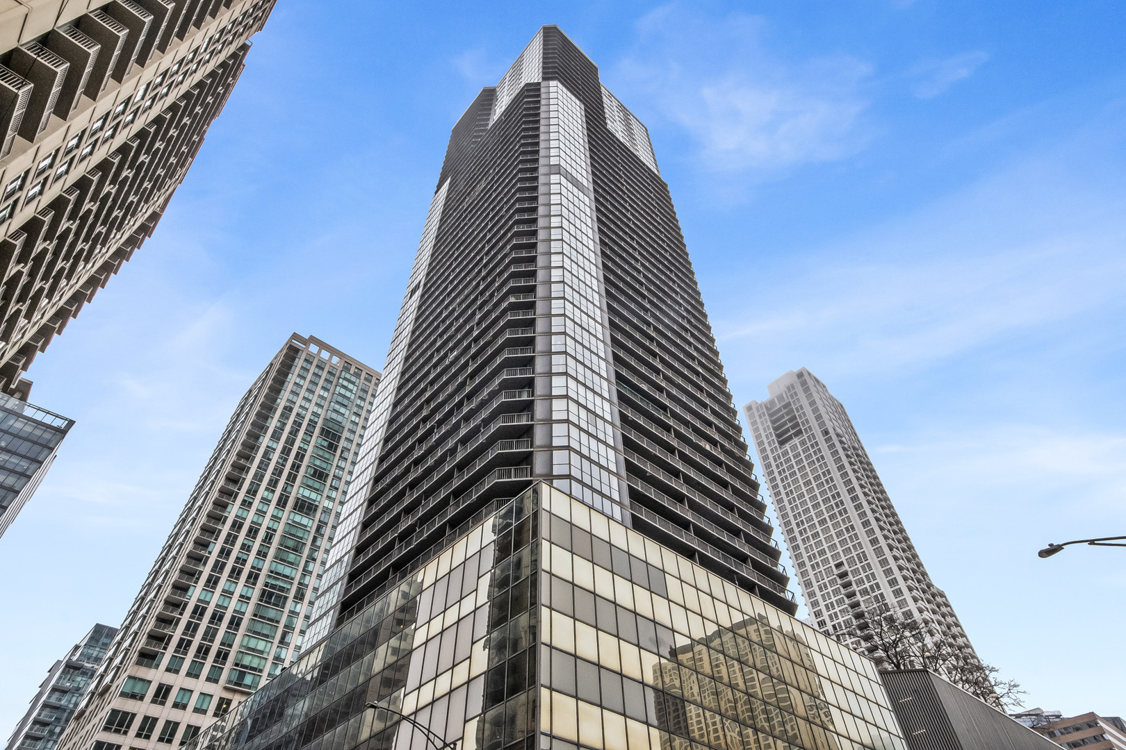 10 Ontario Street