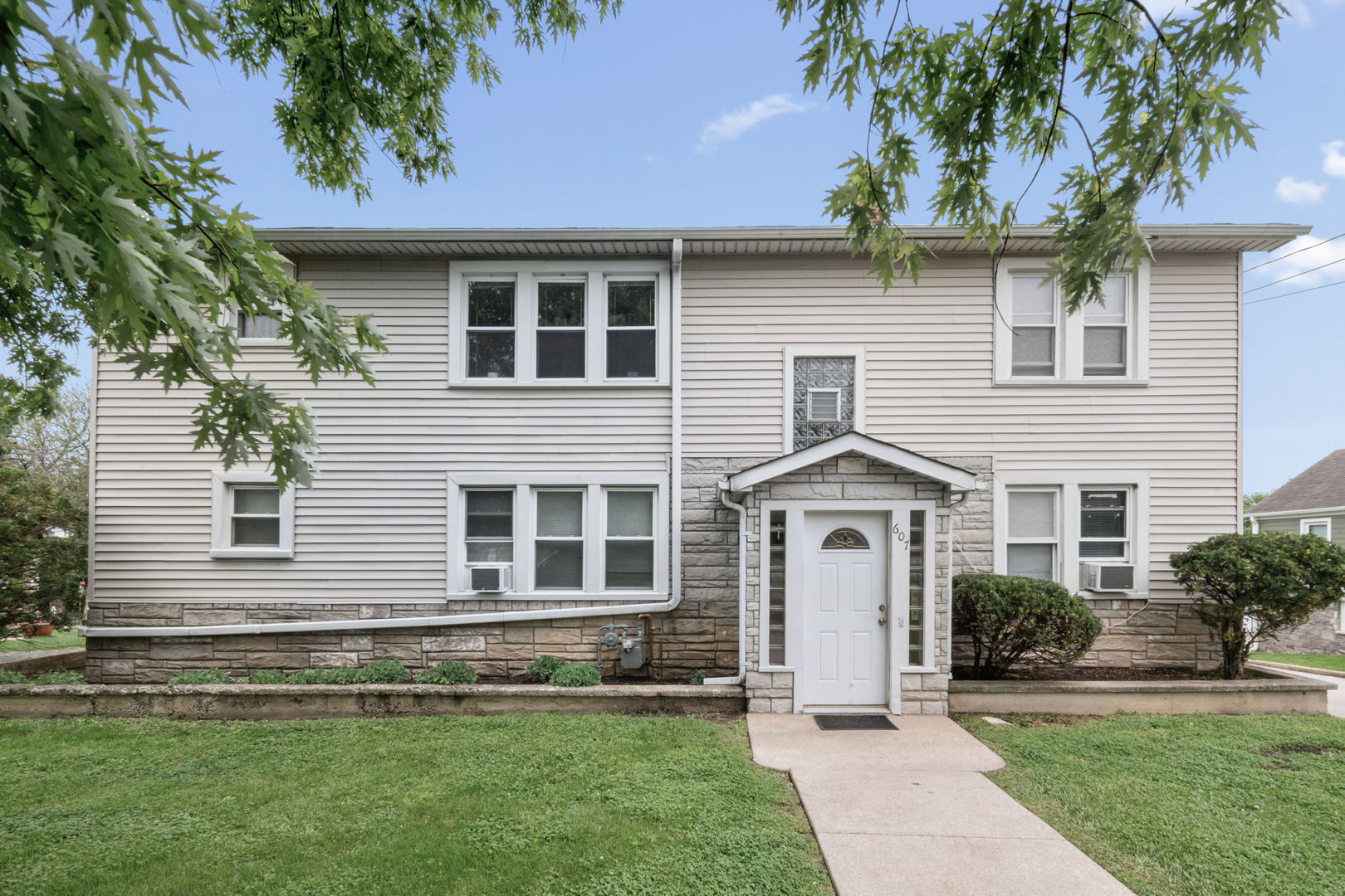 607 Walnut Street
