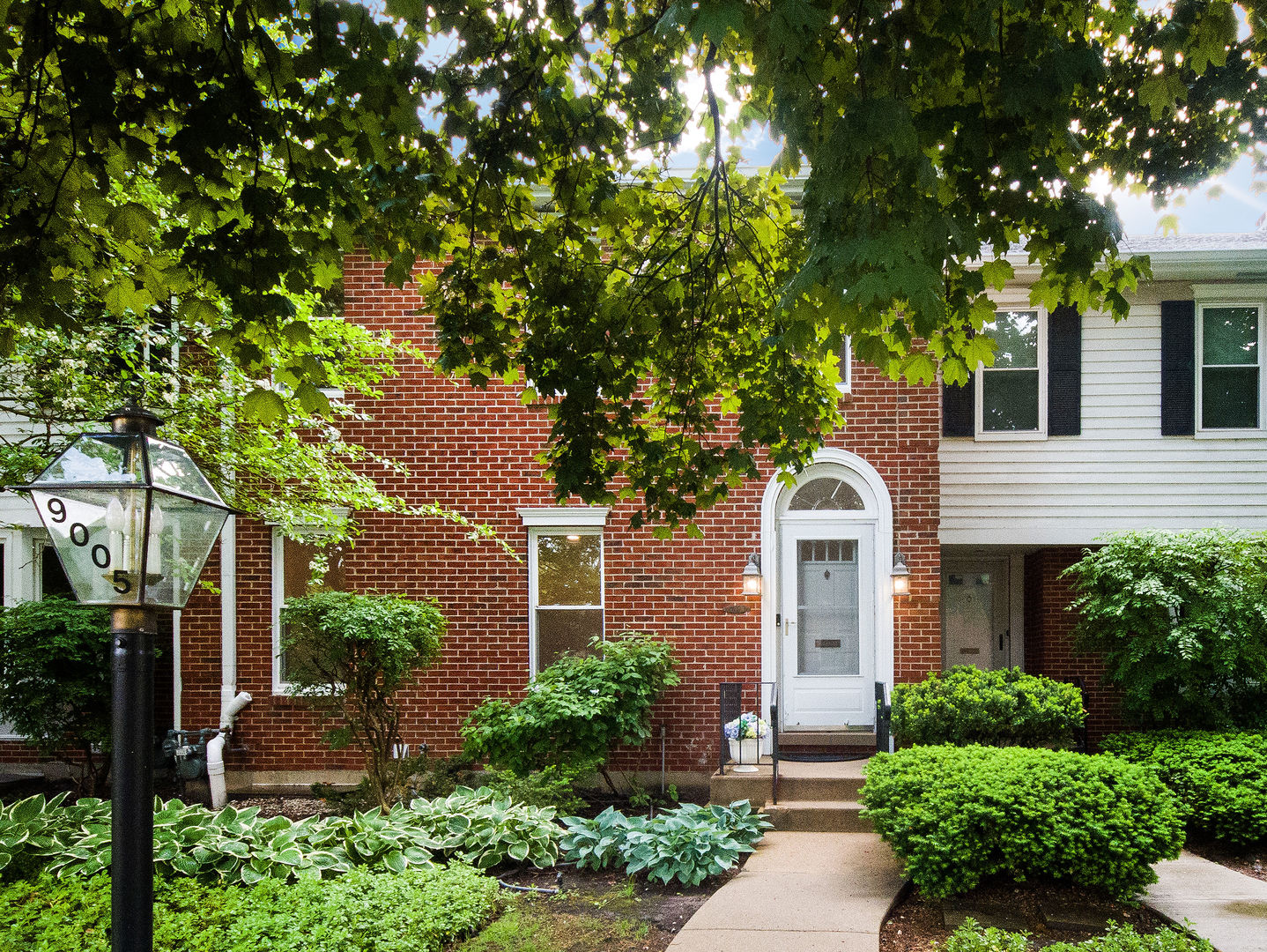 9005 Lincolnwood Drive