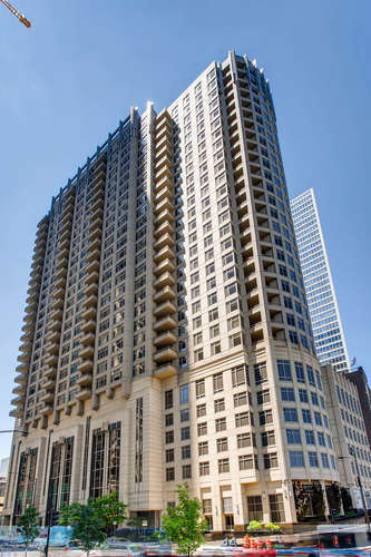 530 Lake Shore Drive