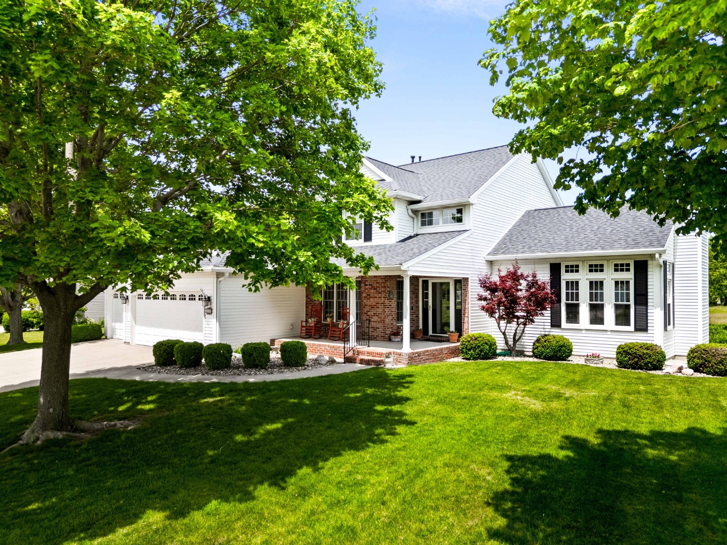 300 Whispering Pines Cc Lane