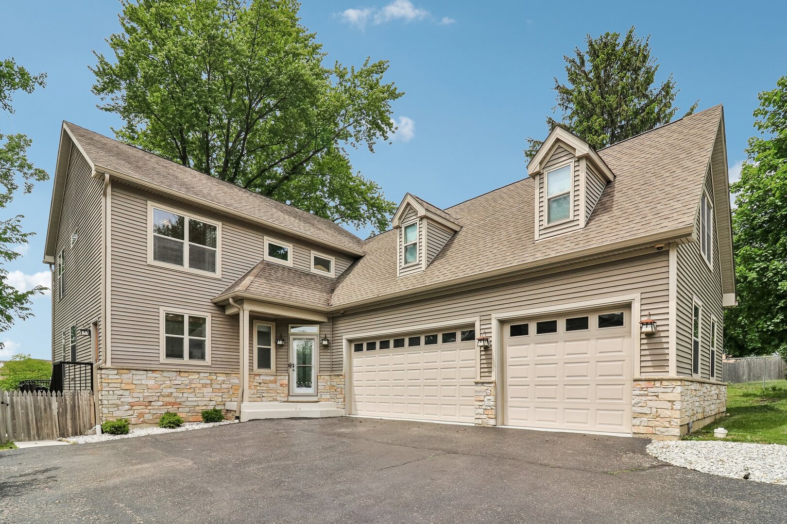 200 Sunset Court
