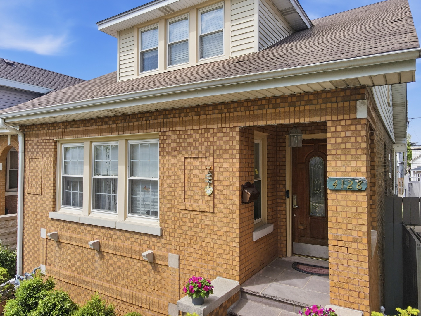 4128 Ottawa Avenue