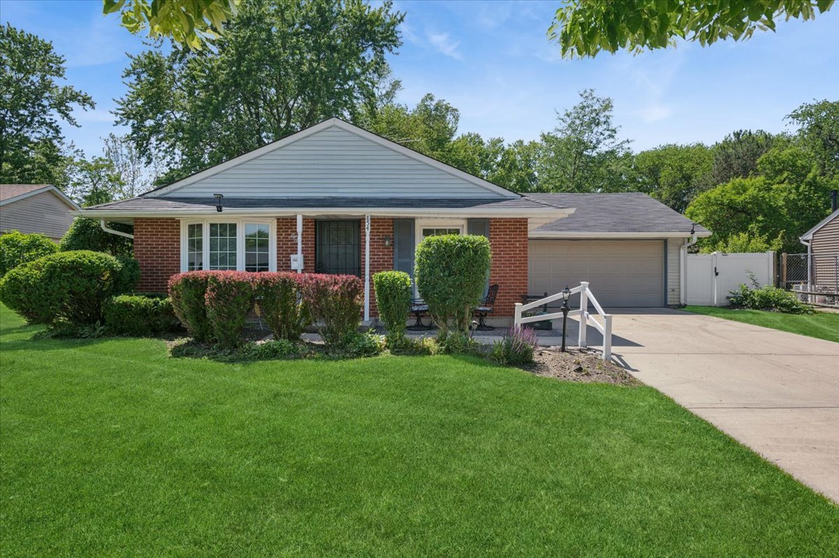 854 Sunrise Place