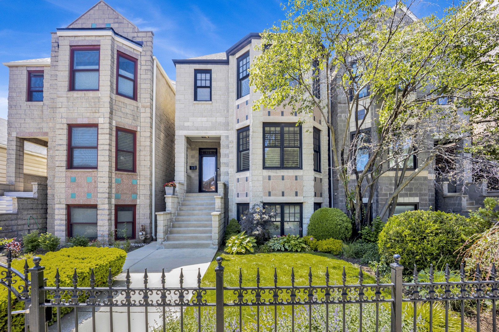 828 Bell Avenue
