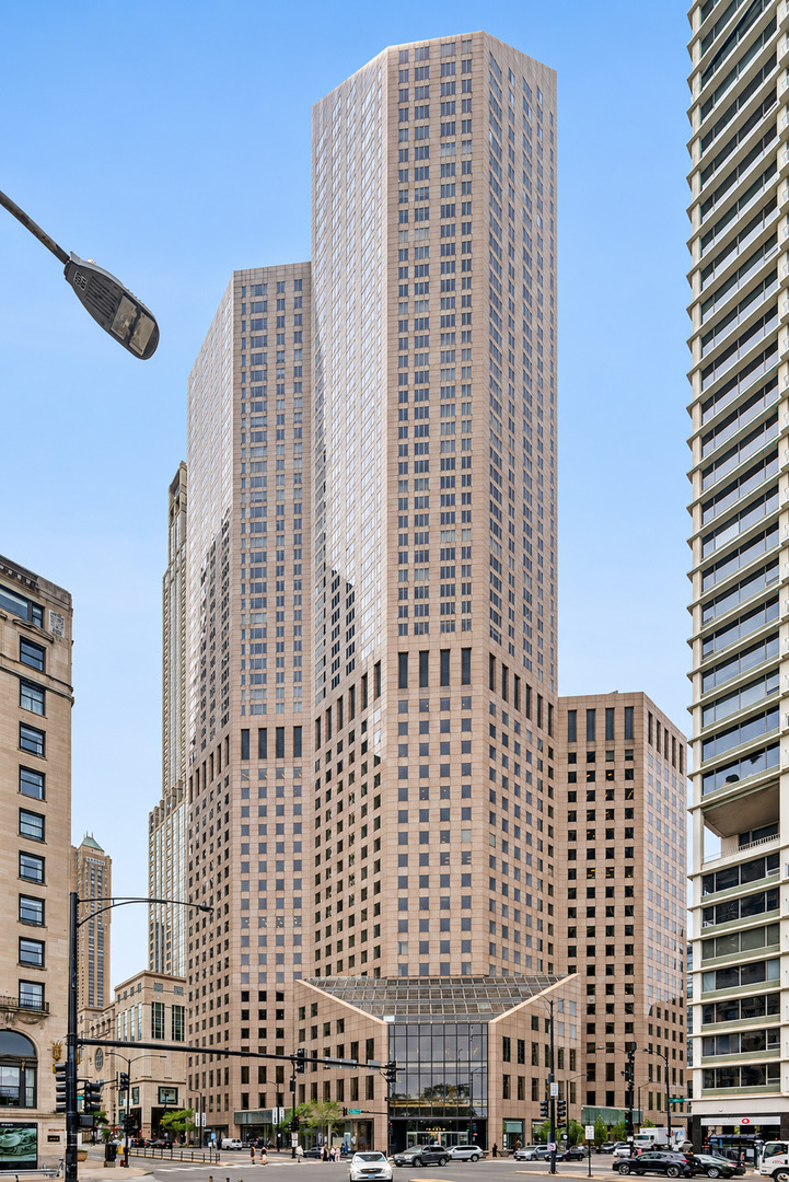950 Michigan Avenue