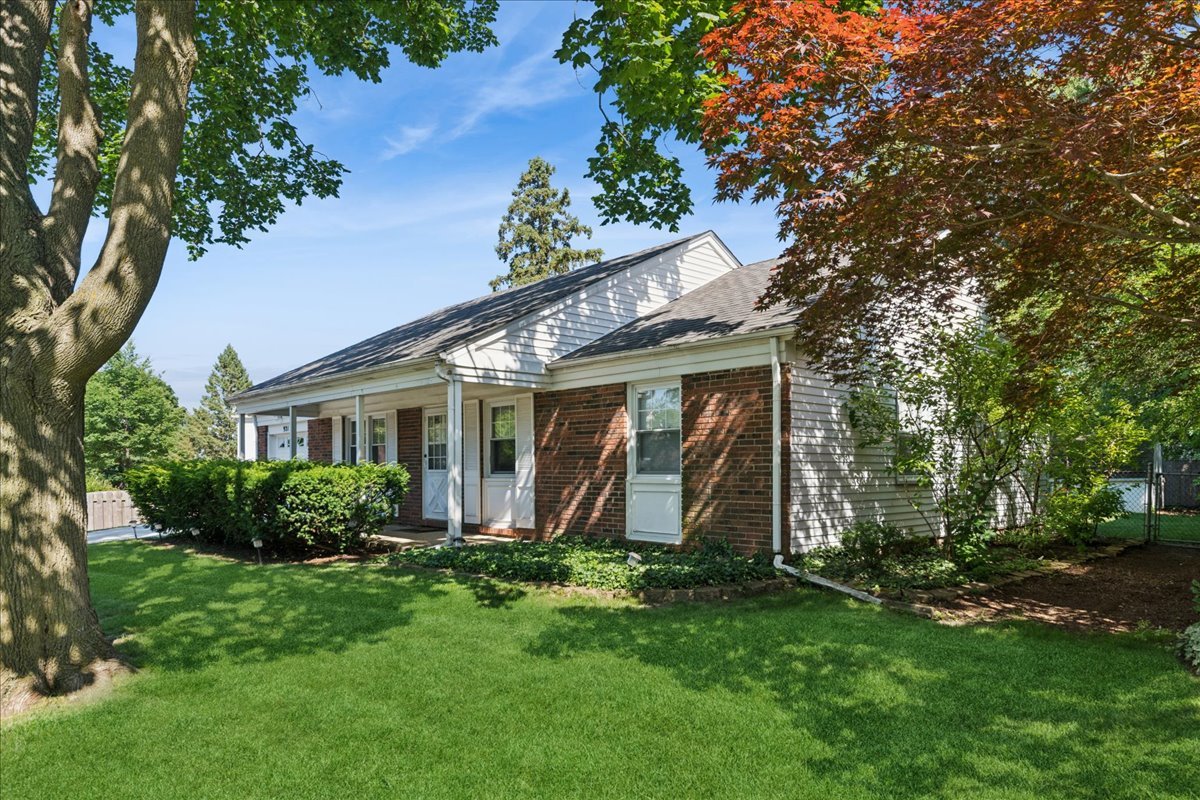 921 Country Lane
