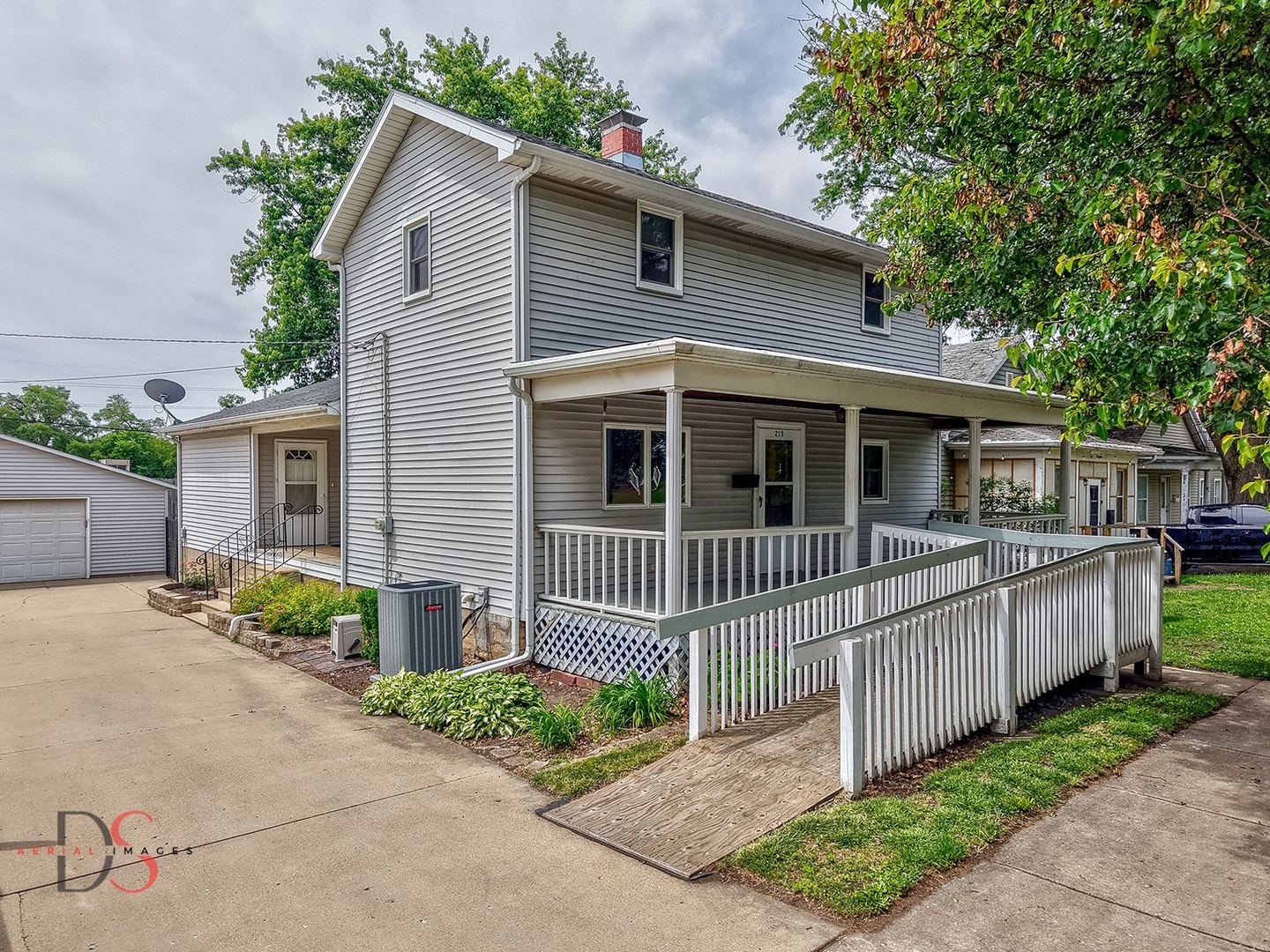 215 Desoto Street