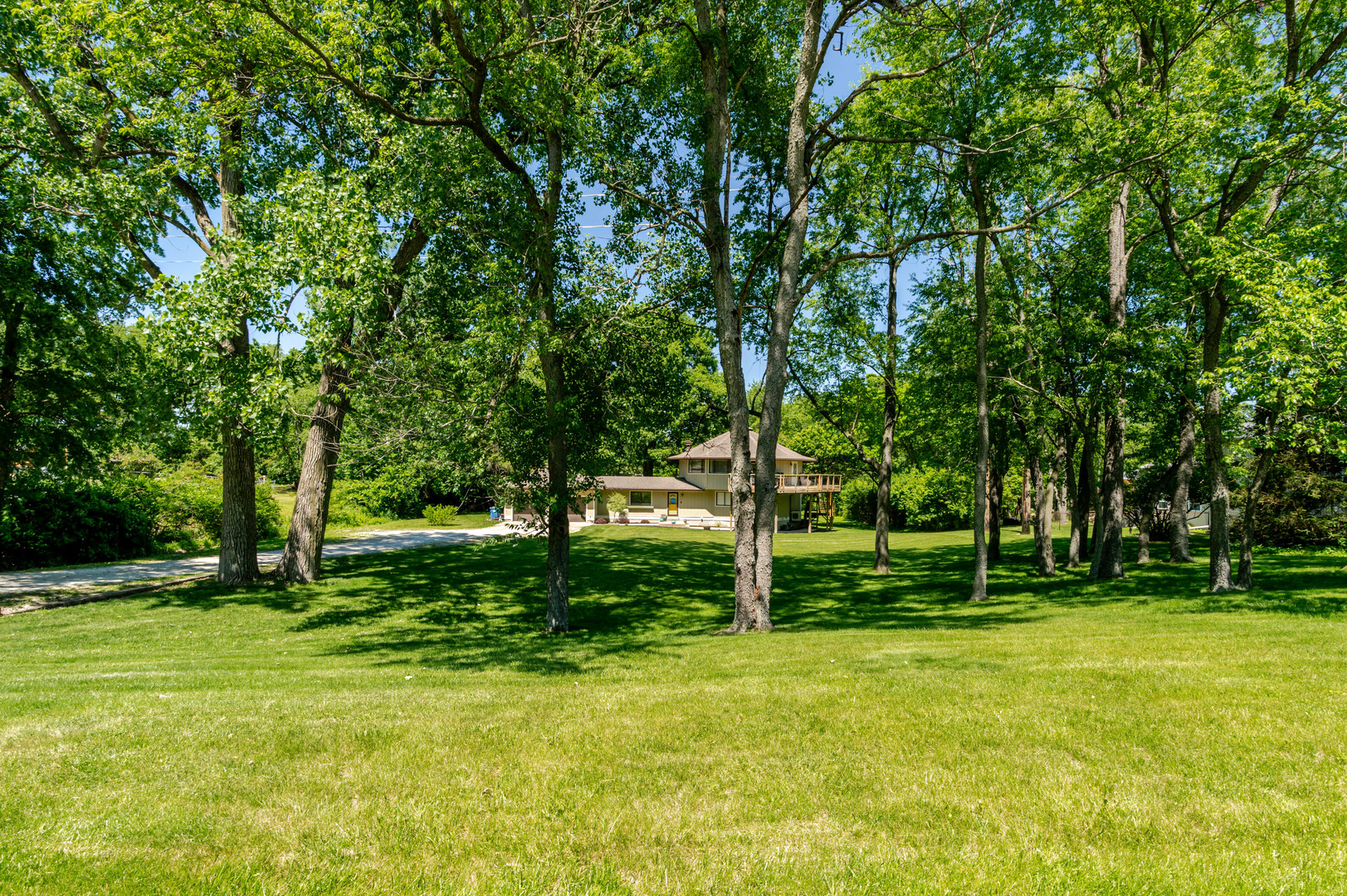 19866 Lakewood Drive
