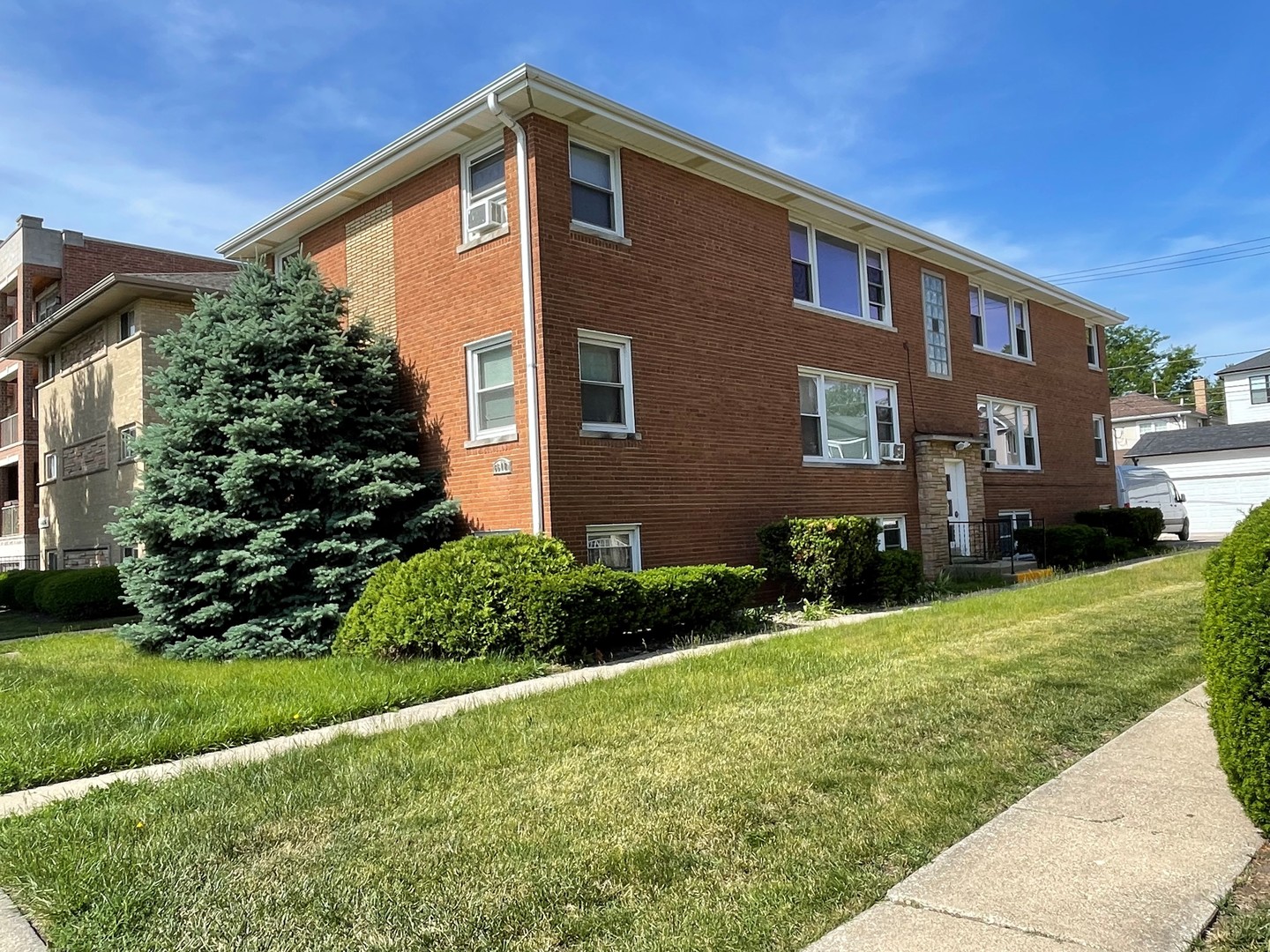 6612 Harlem Avenue