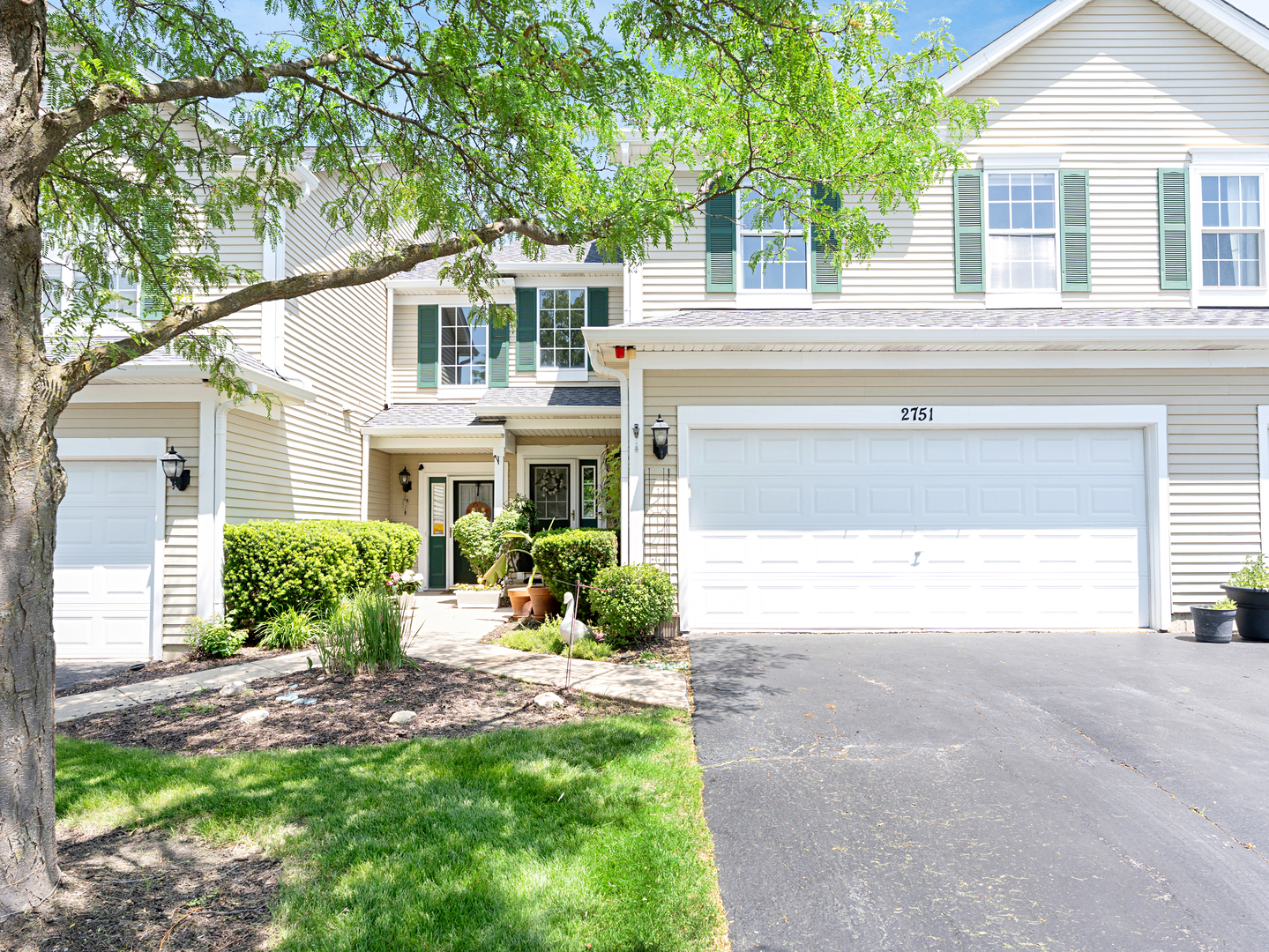 2751 MCCLENNAN Court