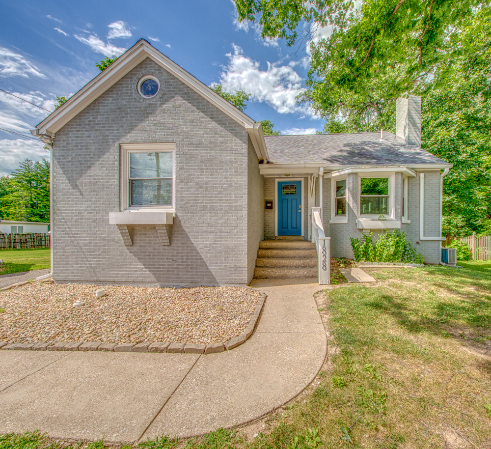 1828 Richview Road