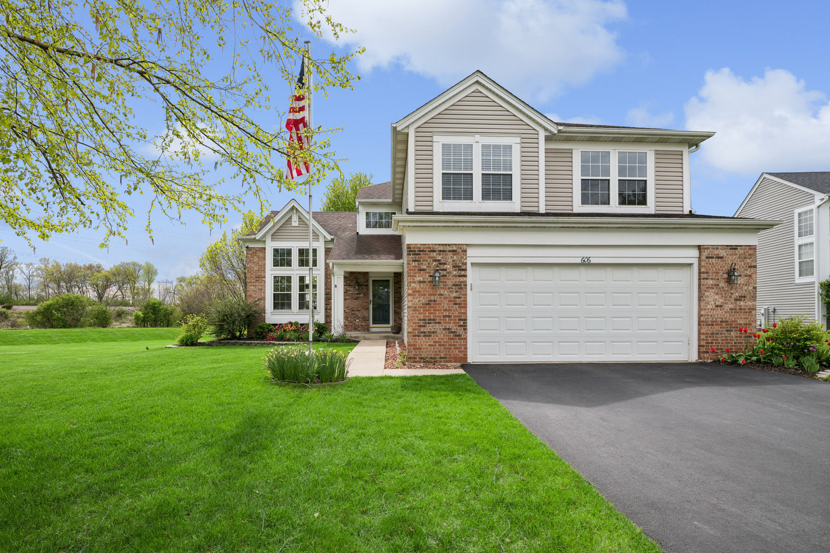 606 Arlington Lane