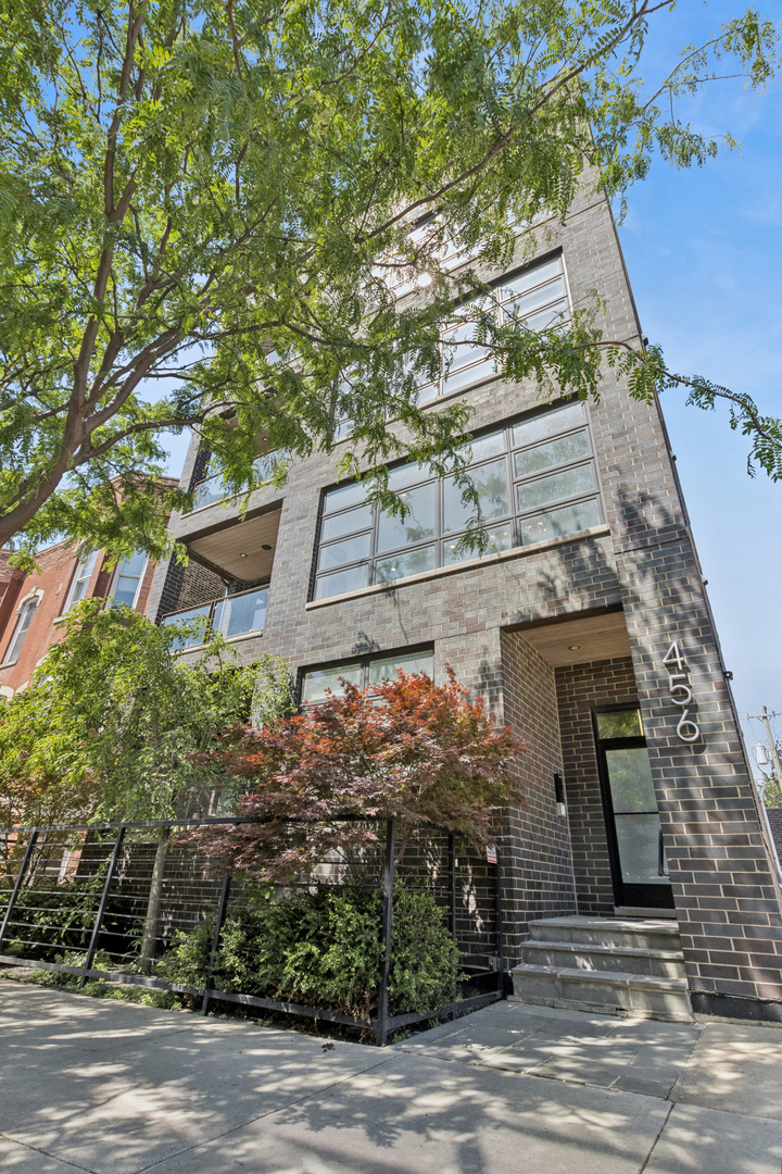 456 Carpenter Street