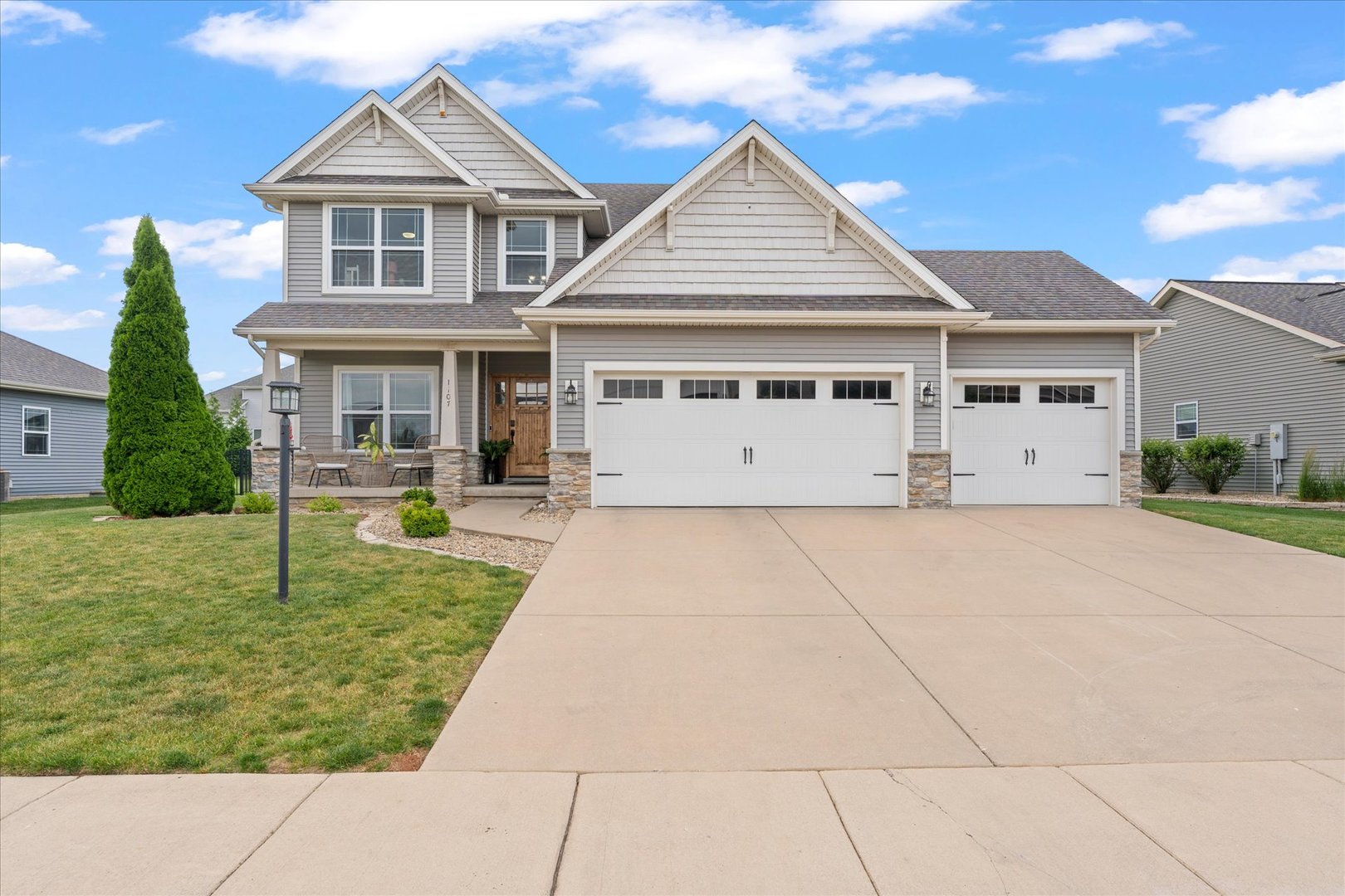 1107 Farm Lake Drive