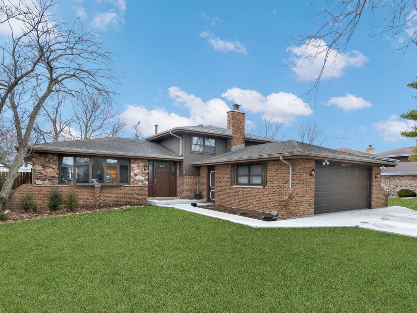 10732 Meadow Lane