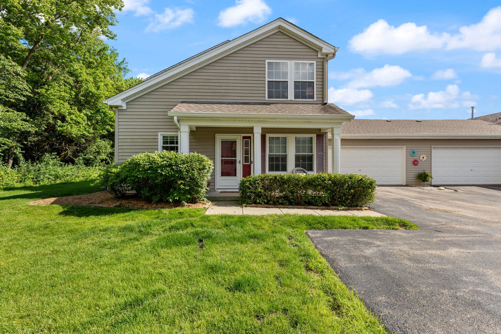 105 Waterbury Circle