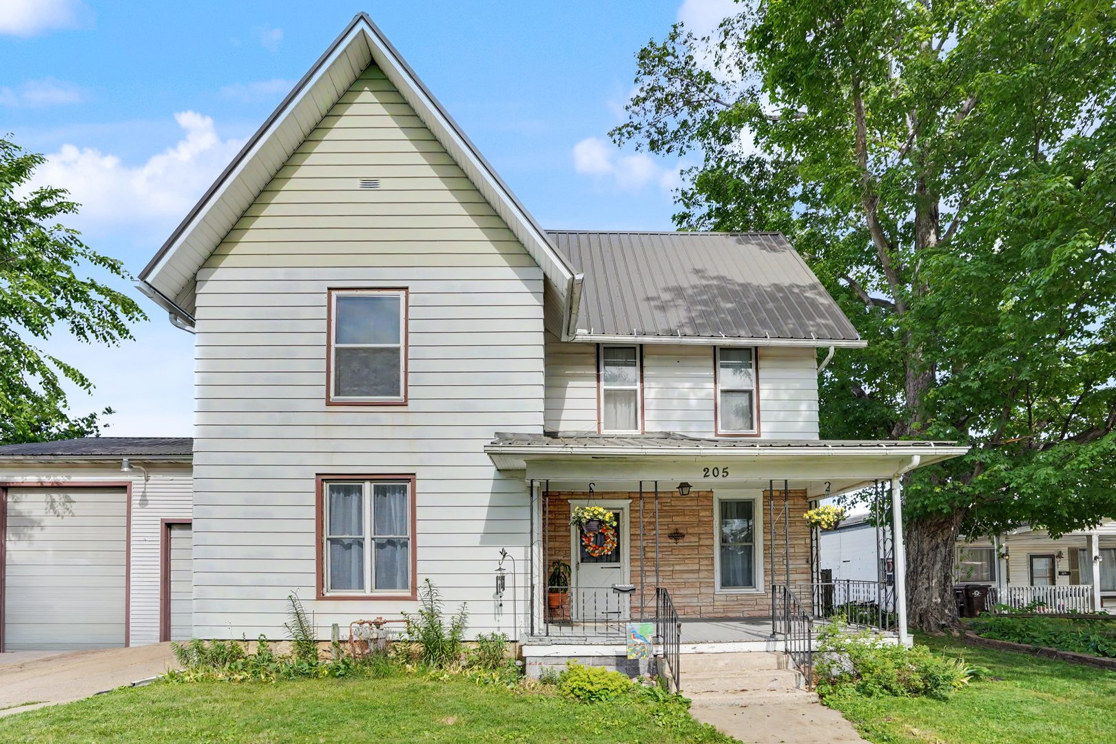 205 Walnut Street