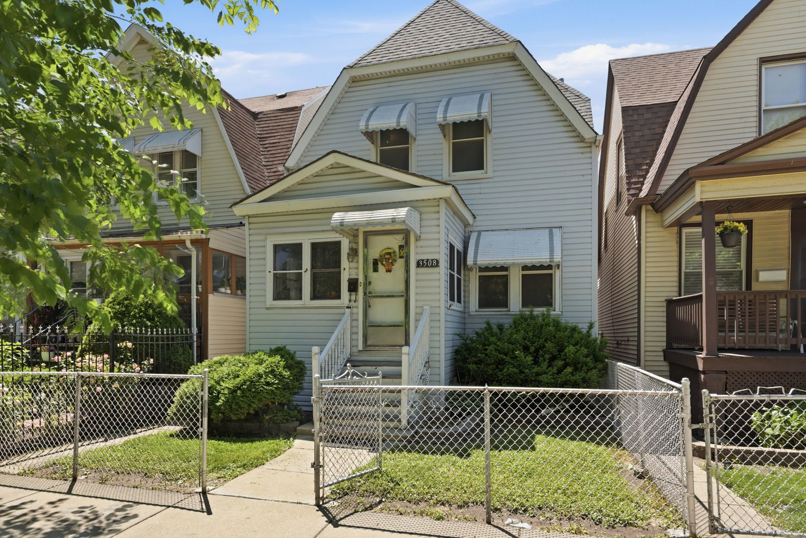 3508 Mozart Street
