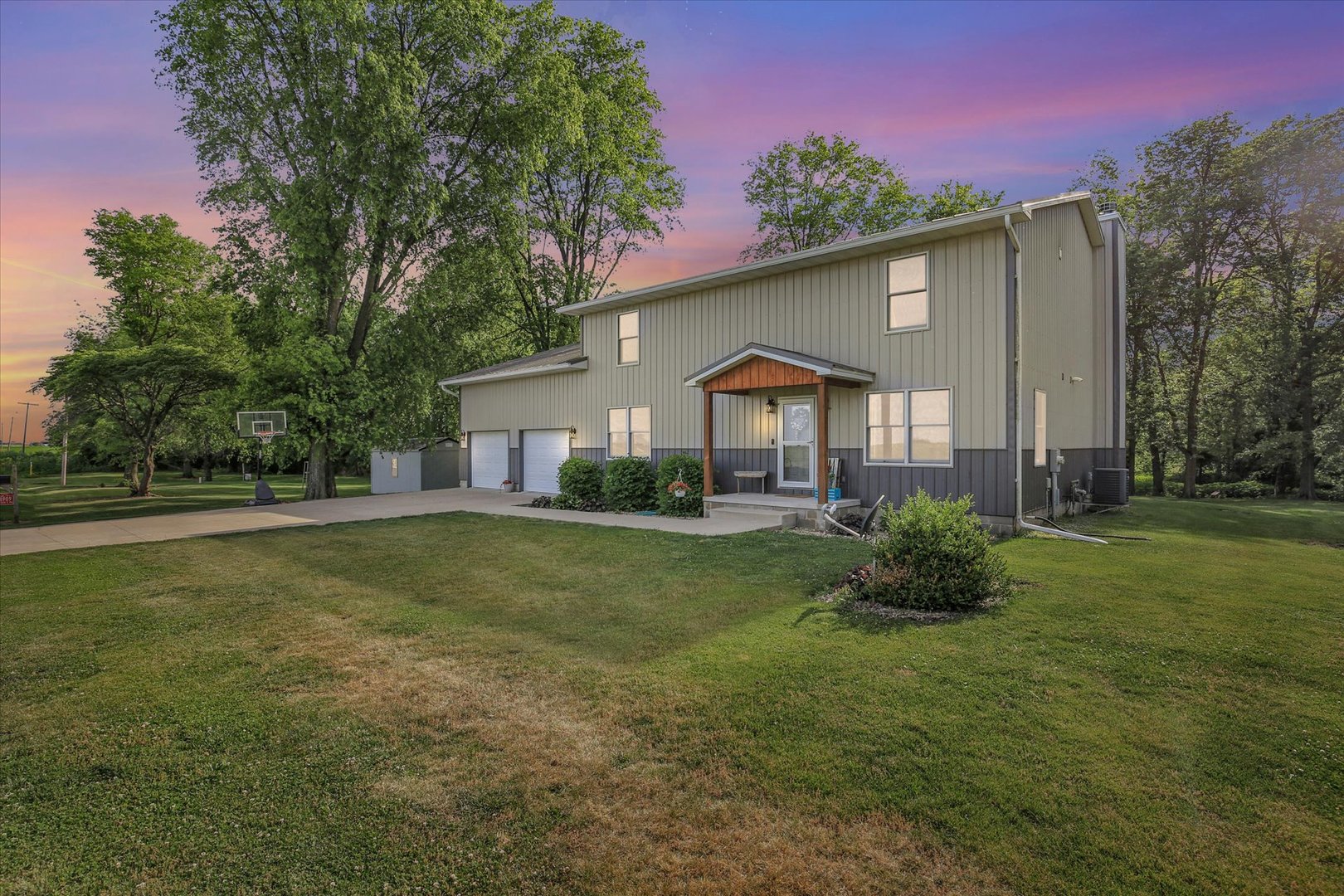 8909 2300 East Road