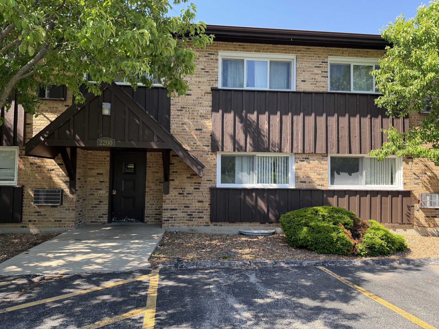 2200 Arbor Circle
