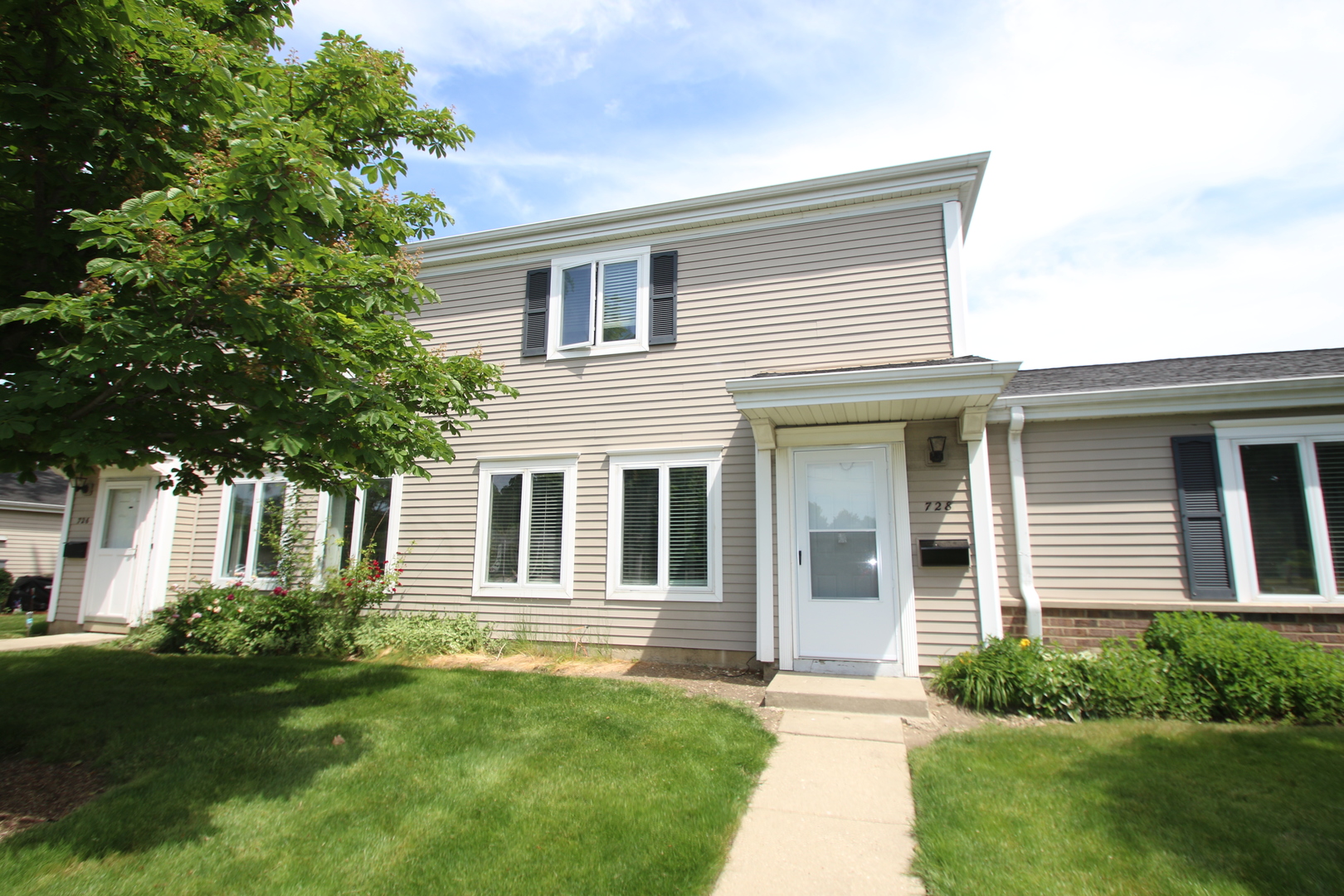 728 Old Willow Road