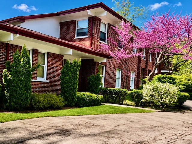 950 Green Bay Road