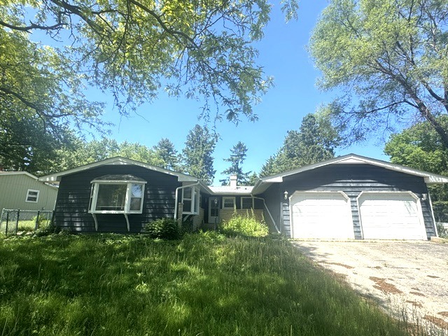 2910 Killarney Drive