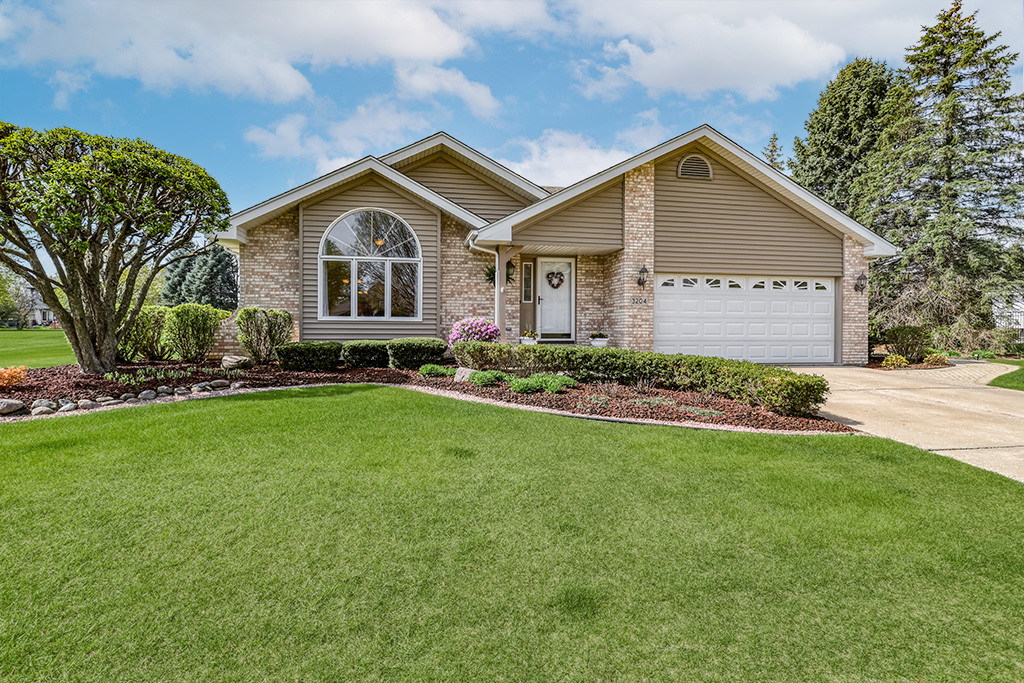 3204 Hickory Creek Drive