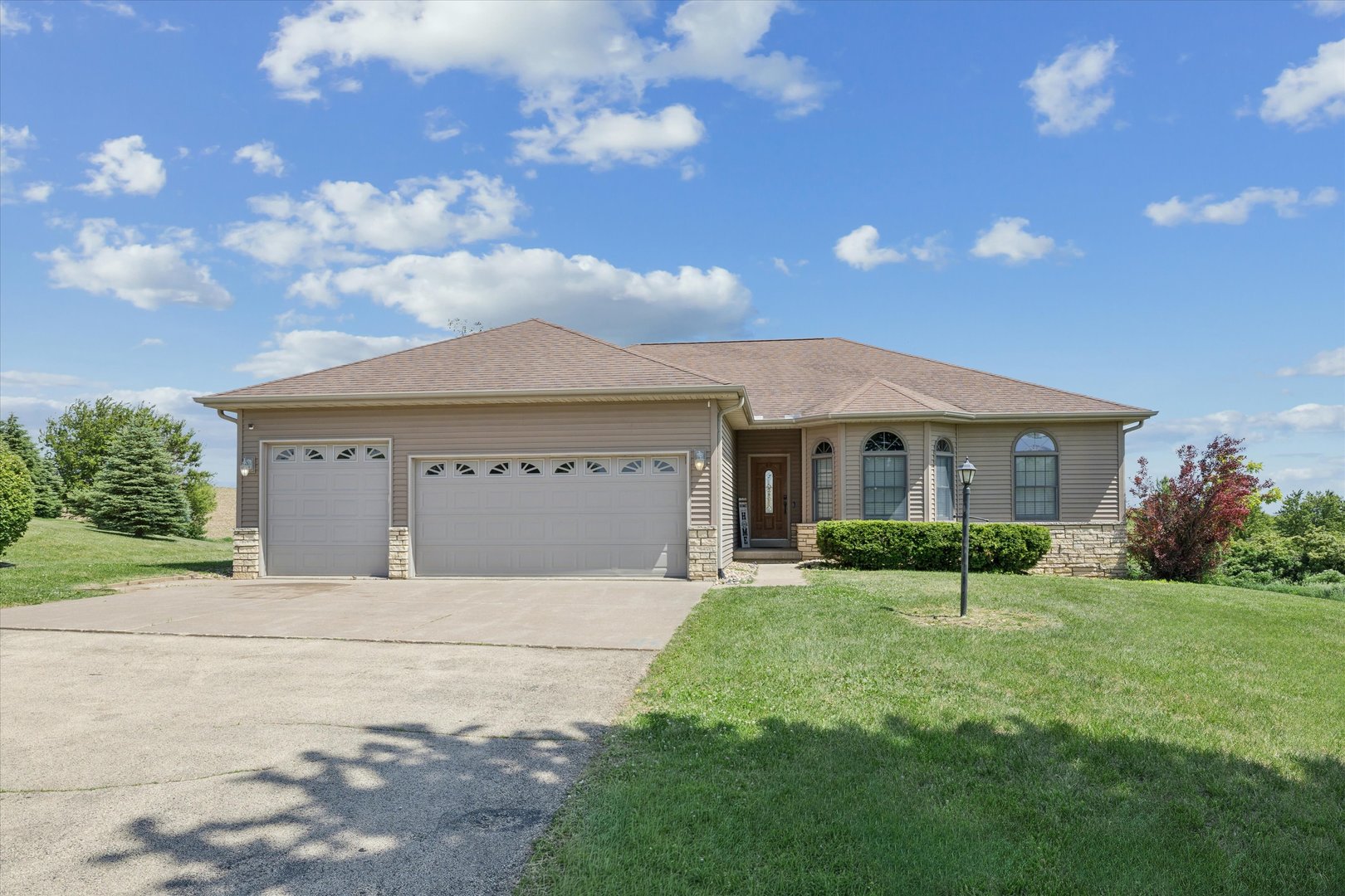 3067 Valley View Court