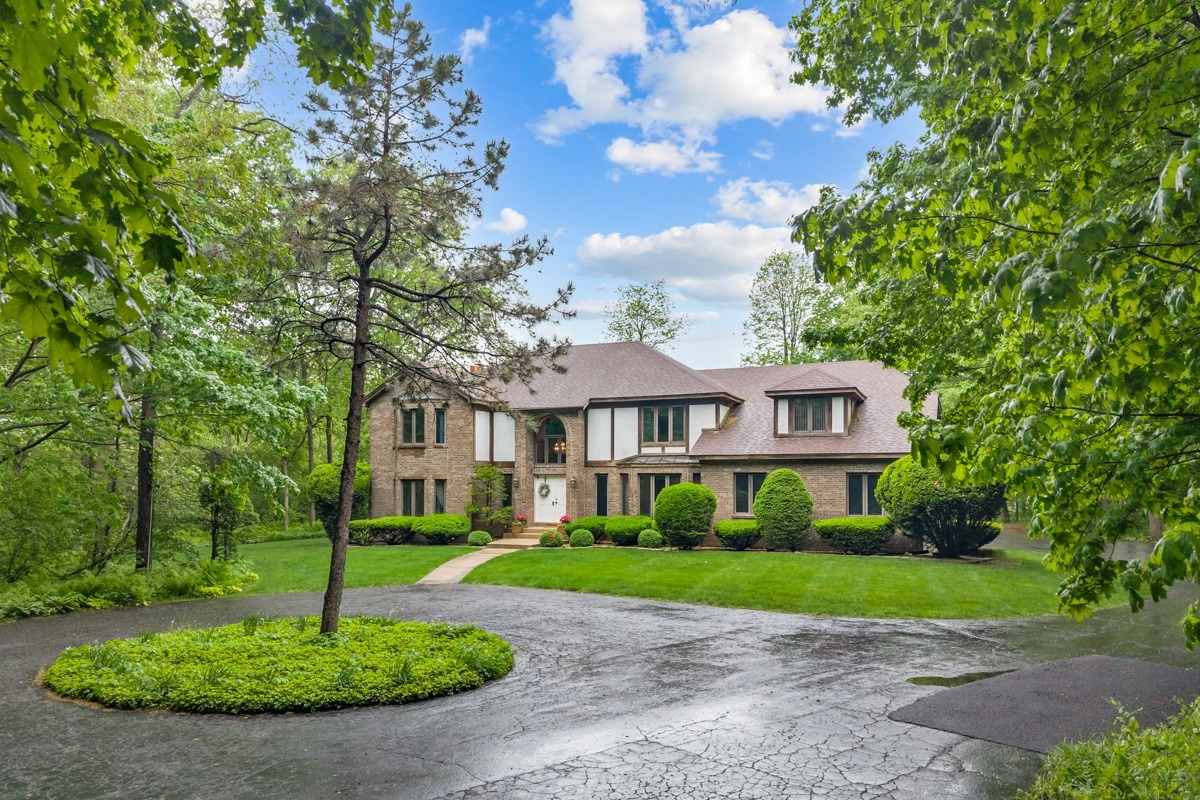 8N258 Brierwood Lane